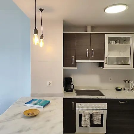 Apartment Happy Days *